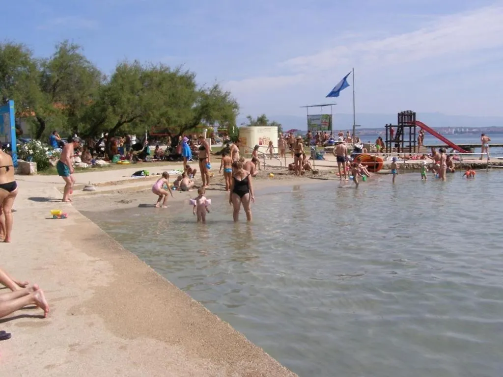 Apartment In Preko With Sea View, Terrace, Air Conditioning, Wi-Fi 0*,