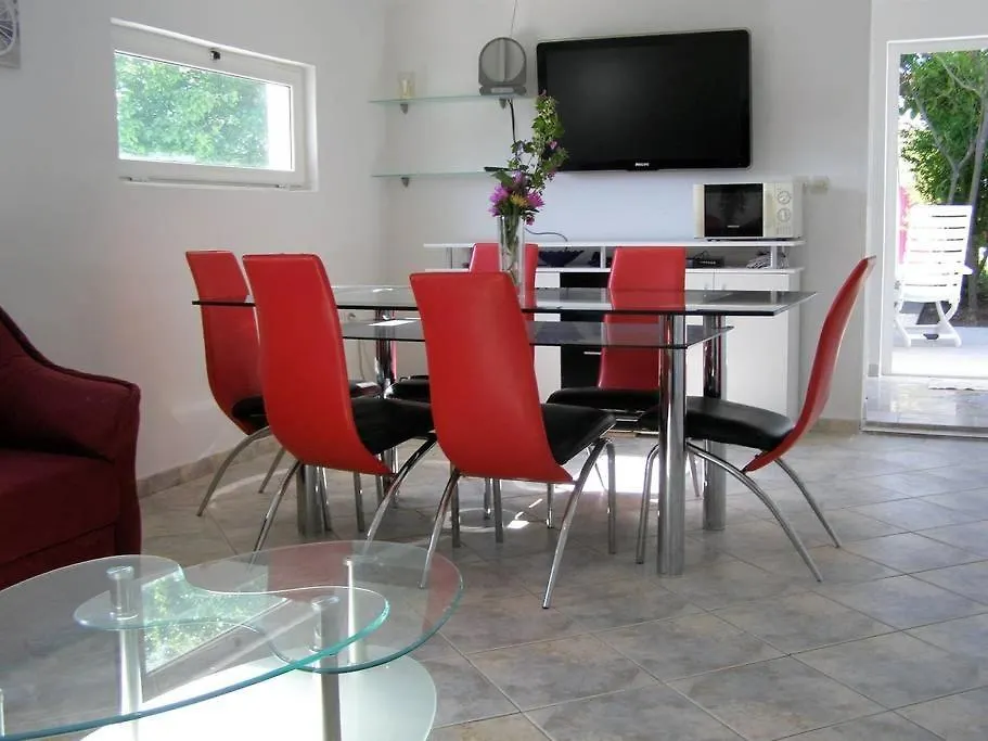 Apartment In Preko With Sea View, Terrace, Air Conditioning, Wi-Fi